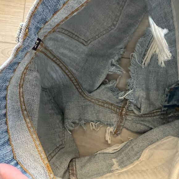 Carmar Denim Los Angeles Helen Shorts Size 24 Distressed - Picture 10 of 10